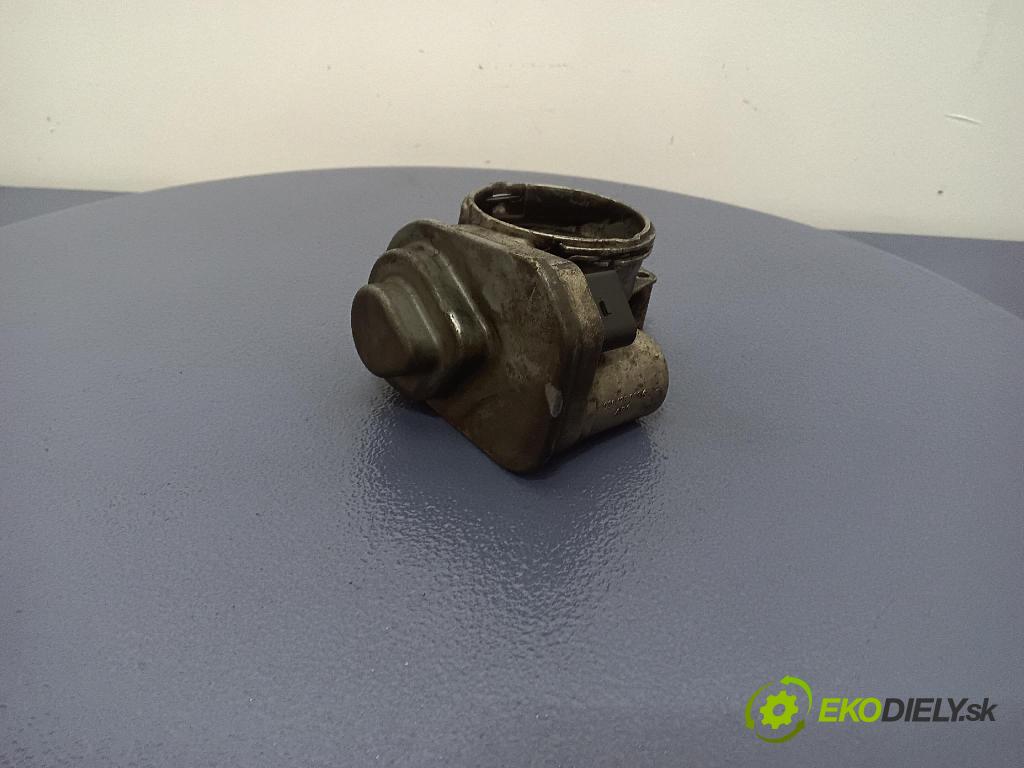Volkswagen Polo 0 klapka 038128063G
