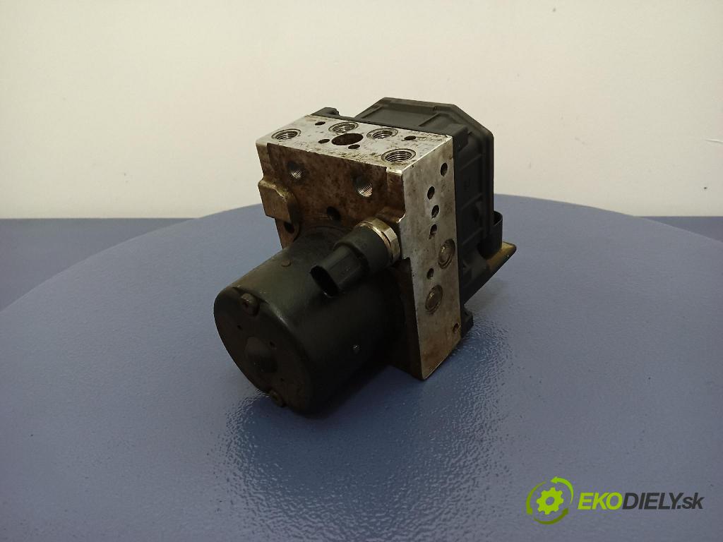 Volkswagen Polo 0 čerpadlo ABS x 6Q0614517E