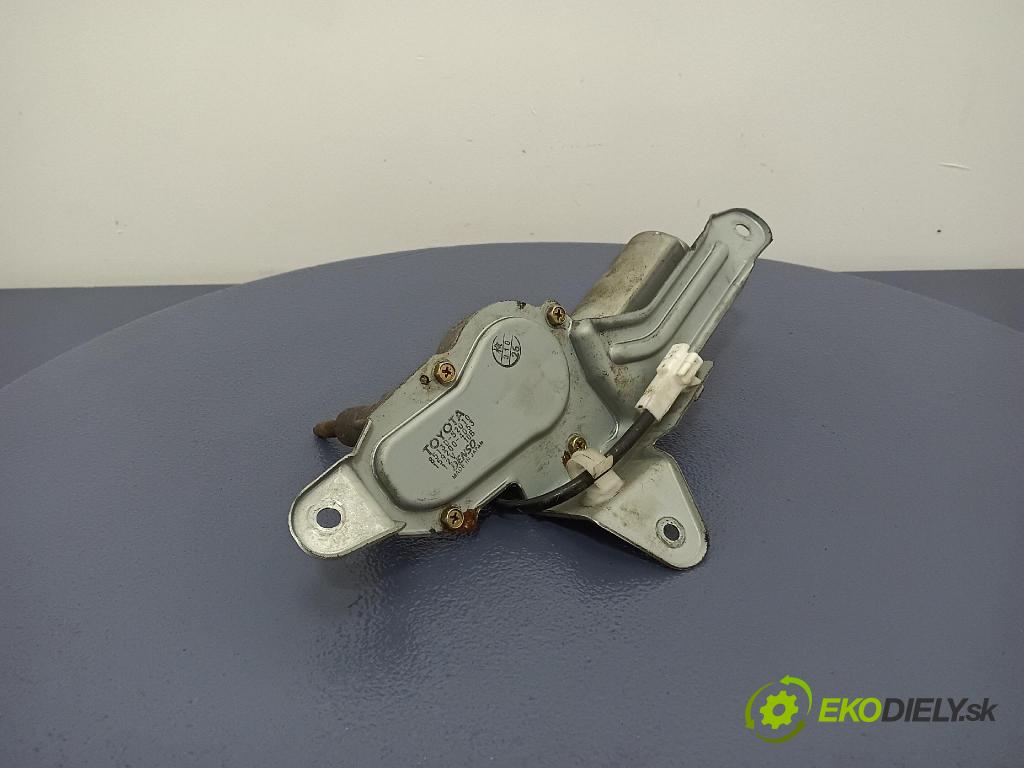 Toyota Yaris 2001 motor: Stierače: zad 85130-52010