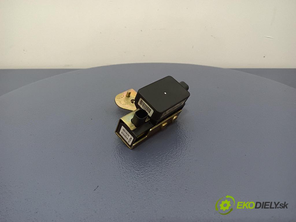Volkswagen Bora 1999 snímač ESP 1J0907657A