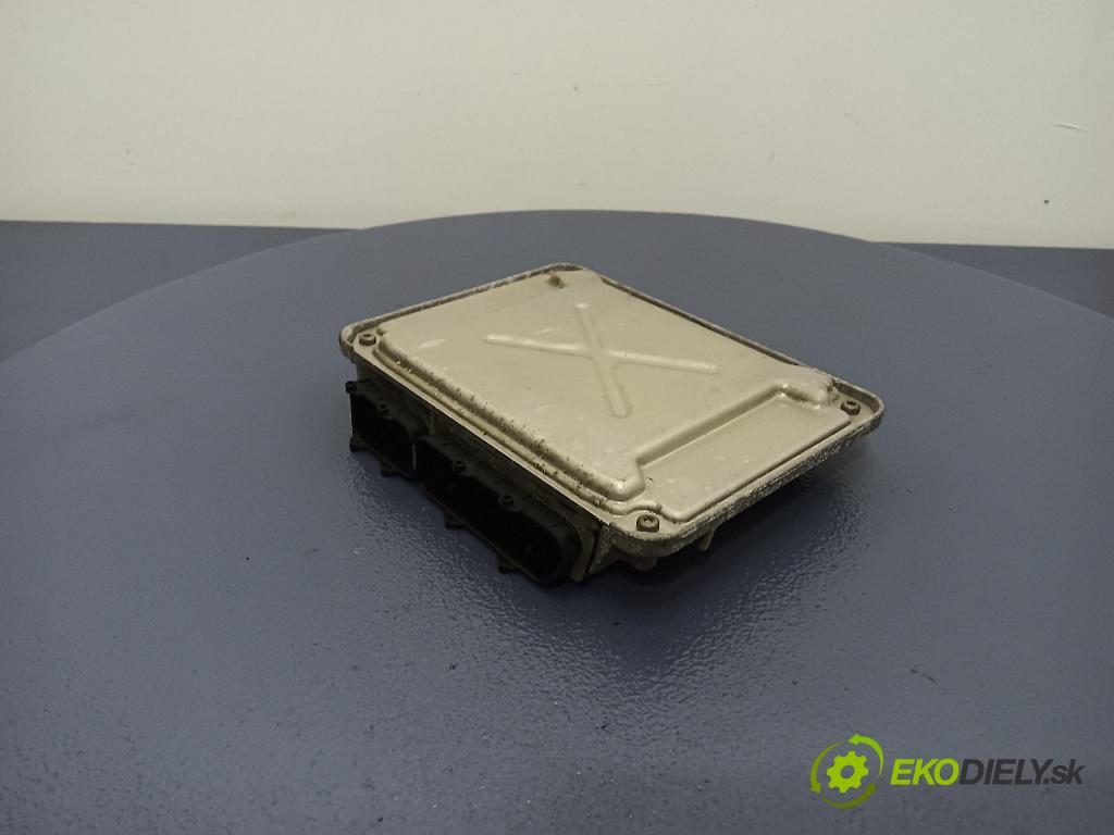 Fiat Panda 2007 riadiaca jednotka Motor: 51793113