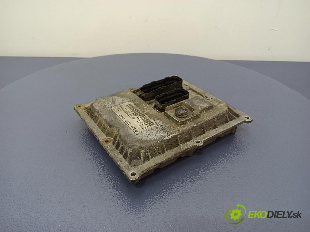 Smart City coupe 2001 riadiaca jednotka Motor: 02612005004