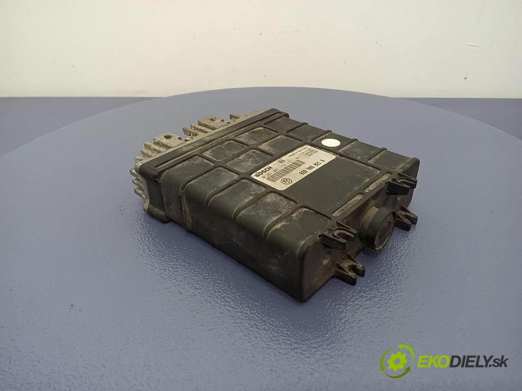 Volkswagen Passat 1994 riadiaca jednotka Motor: 028906021B