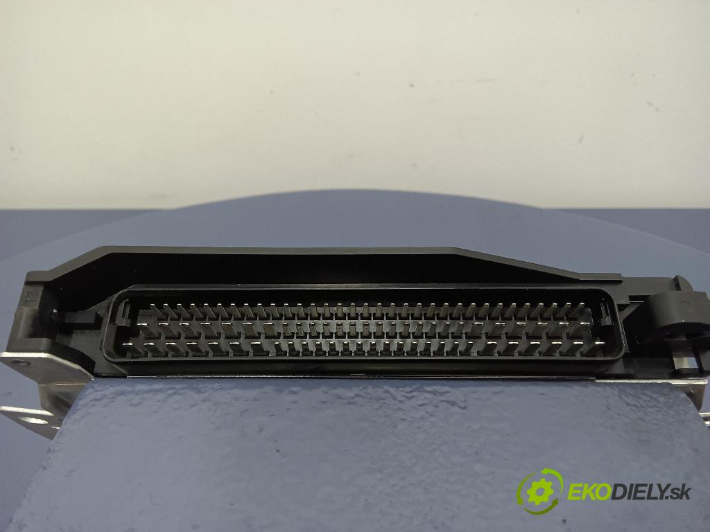 Audi A6 2002 riadiaca jednotka skrine 4B0927156ER