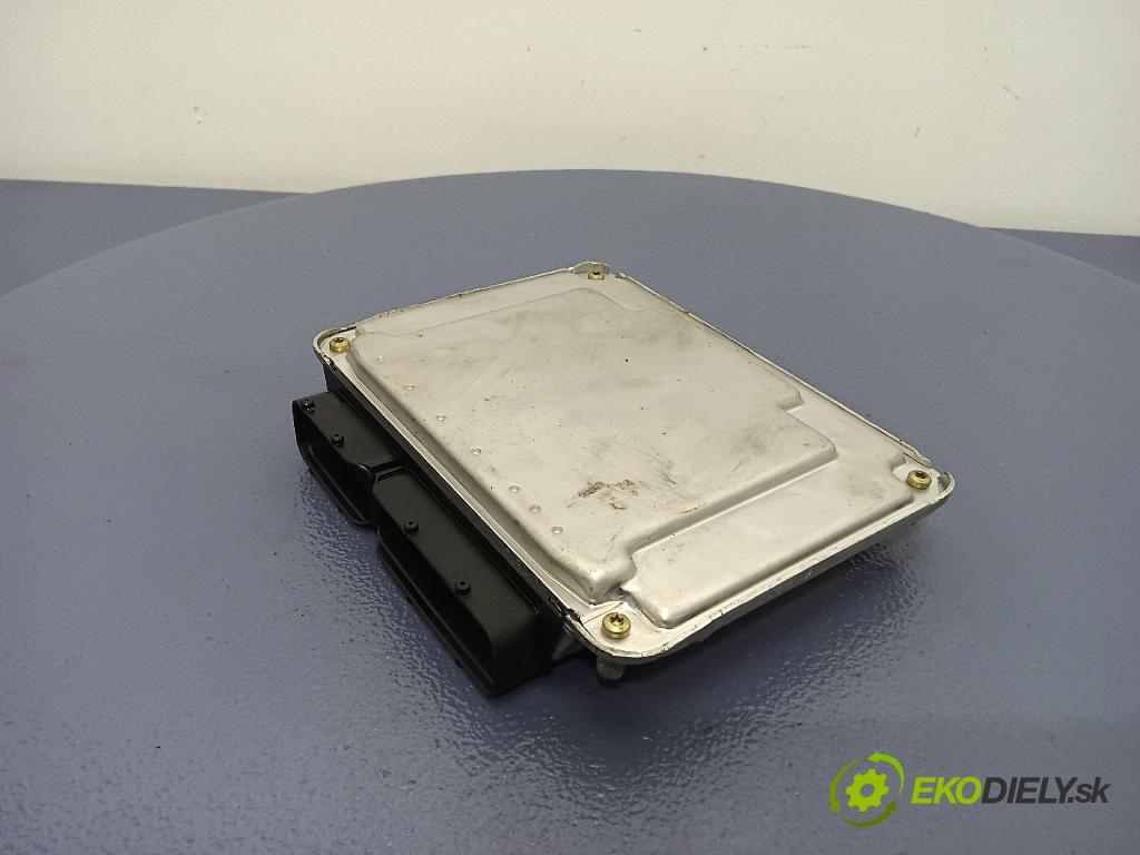 Audi A6 2002 riadiaca jednotka Motor: 4B2907401J