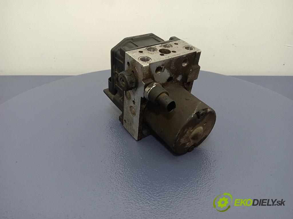 Audi A6 2002 čerpadlo ABS x 4B0614517G