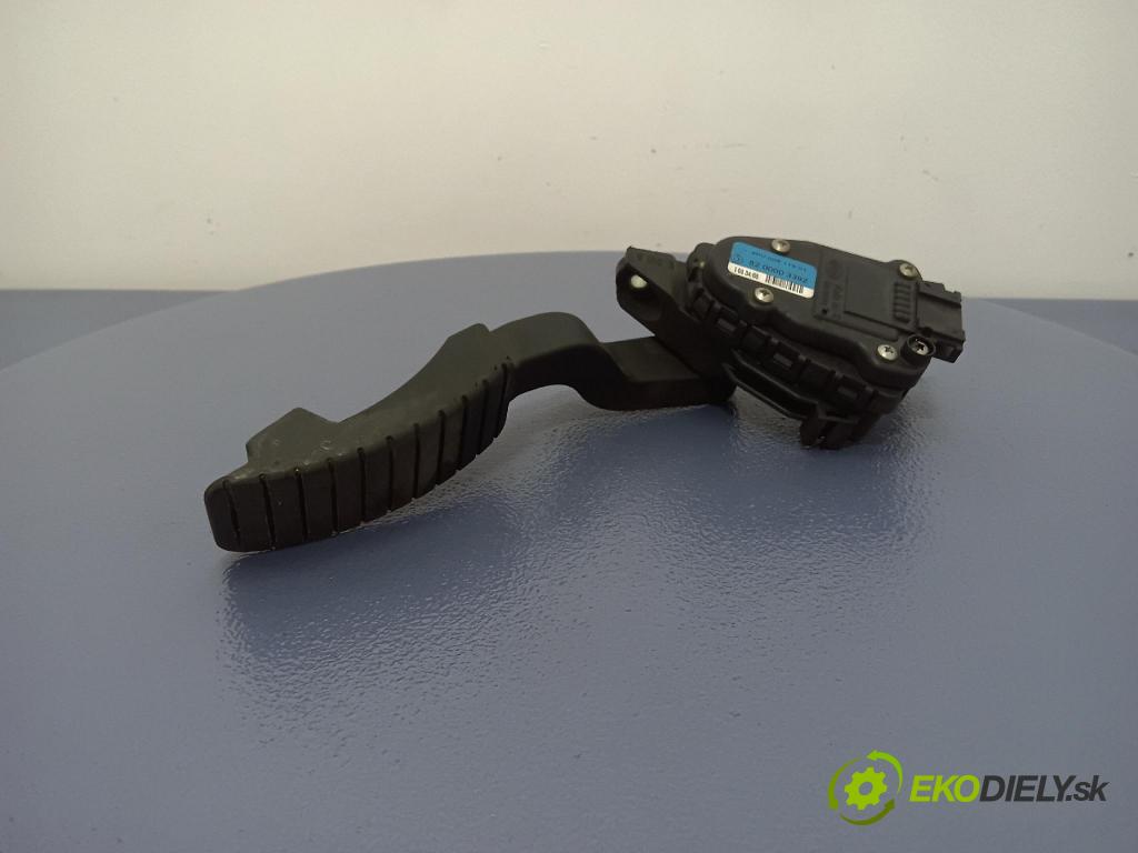 Renault Laguna 2006 pedal Plyn: 8200003393