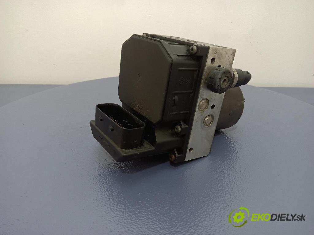 Audi A4 2004 čerpadlo ABS x 8E0614517