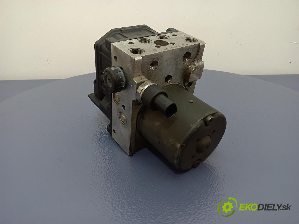 Audi A4 2004 čerpadlo ABS x 8E0614517