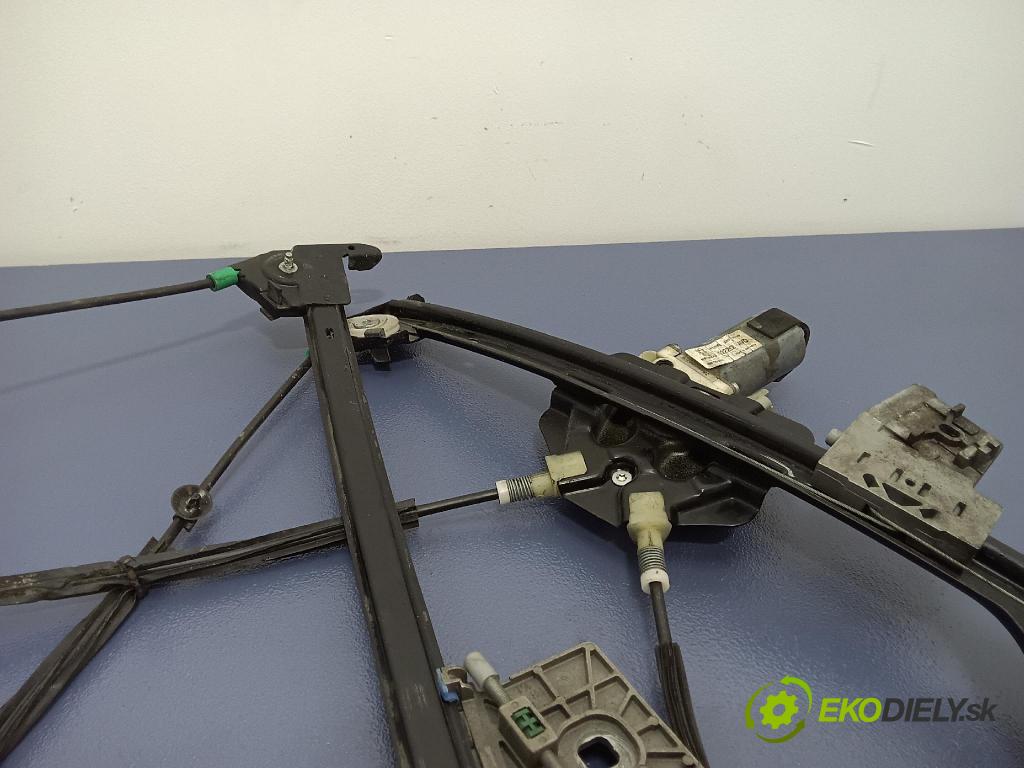 Peugeot 206 2003 mechanizmus okna Okná: Predné v pravo: 9222Y2
