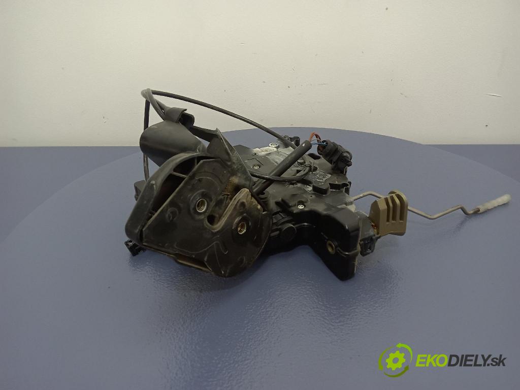 Volkswagen Transporter 2006 zámok dvere zad v pravo: 7H0843654BG