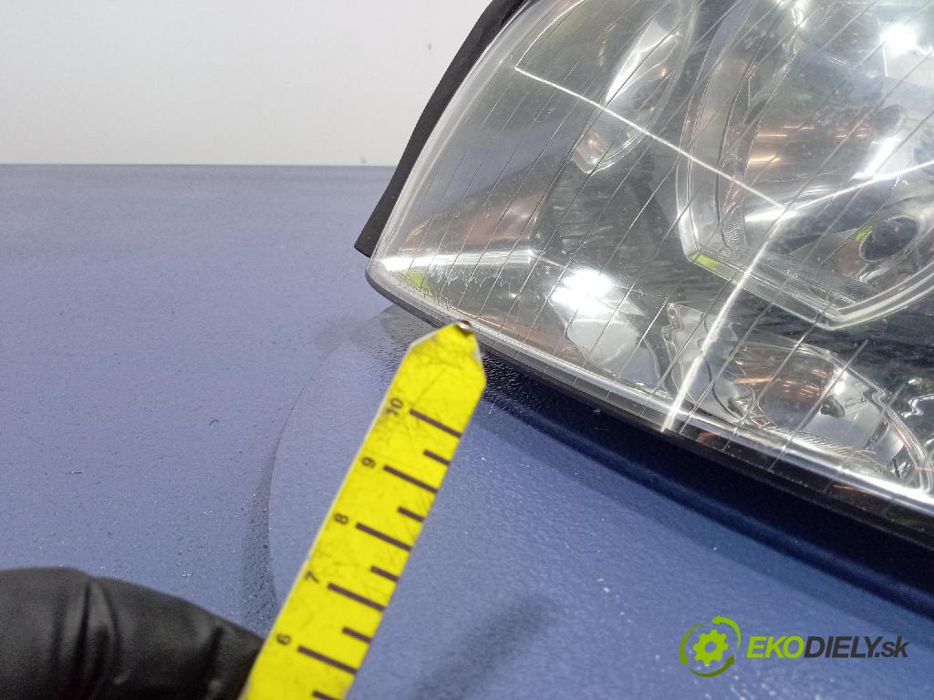 Audi A4 2001 Reflektor: Vľavo: 20-A008