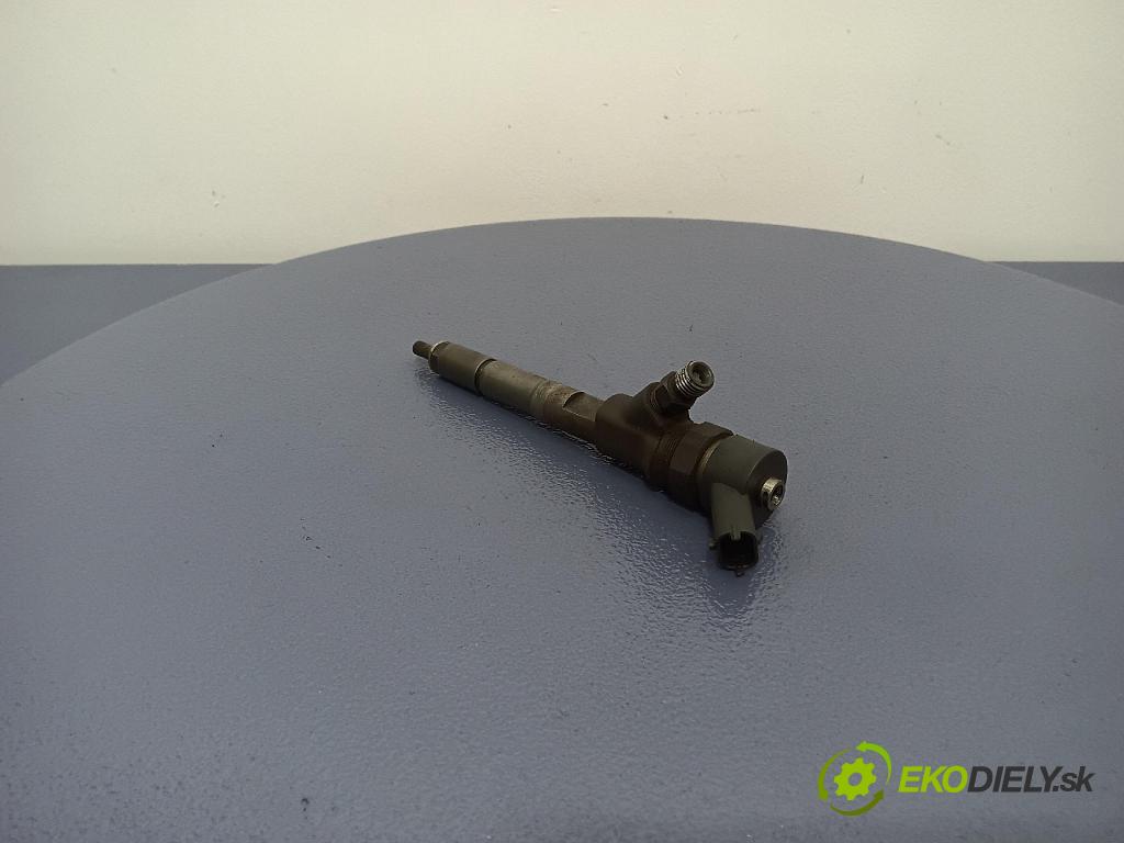 Toyota Yaris 2004 vstrek 23670-0N020