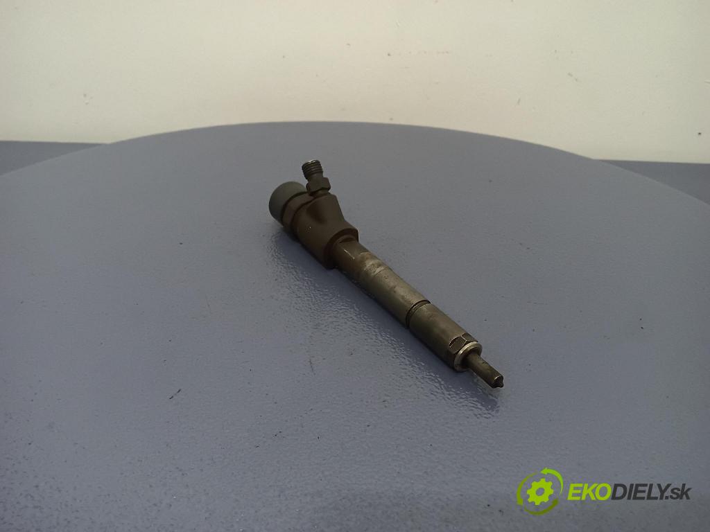 Toyota Yaris 2004 vstrek 23670-0N020