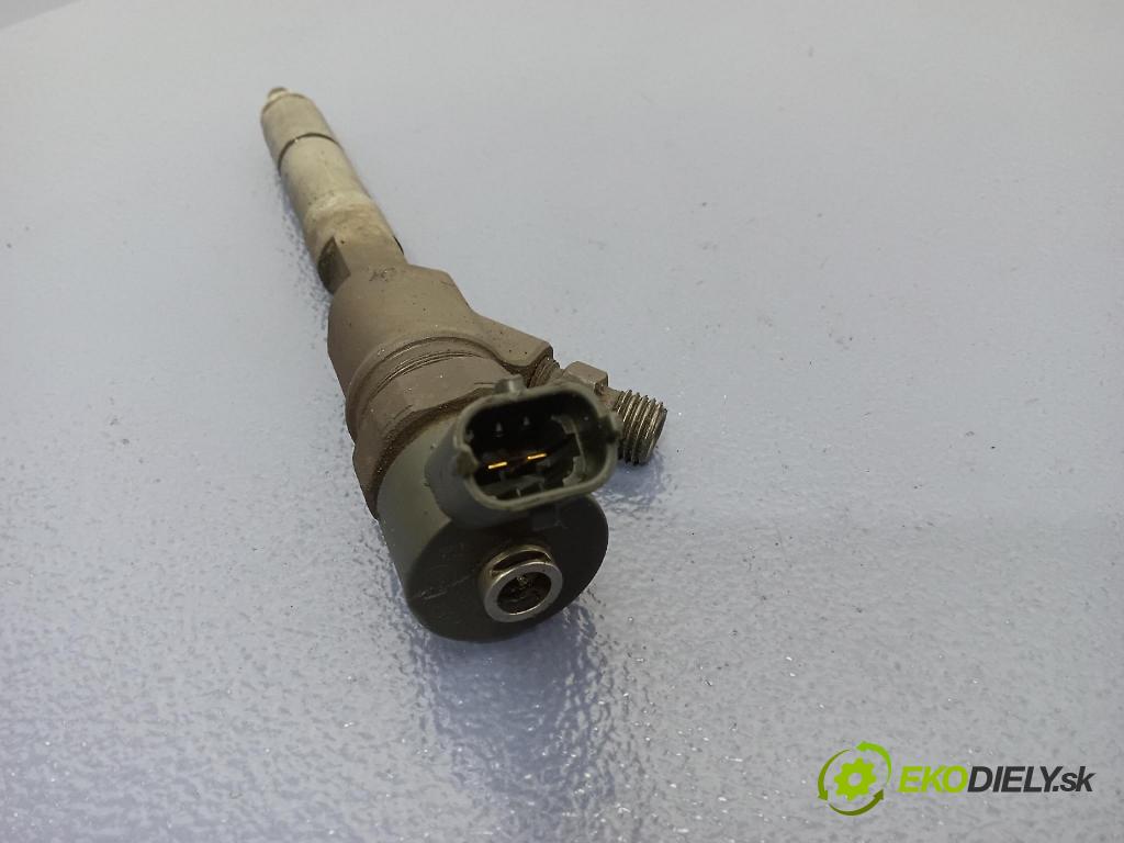 Toyota Yaris 2004 vstrek 23670-0N020