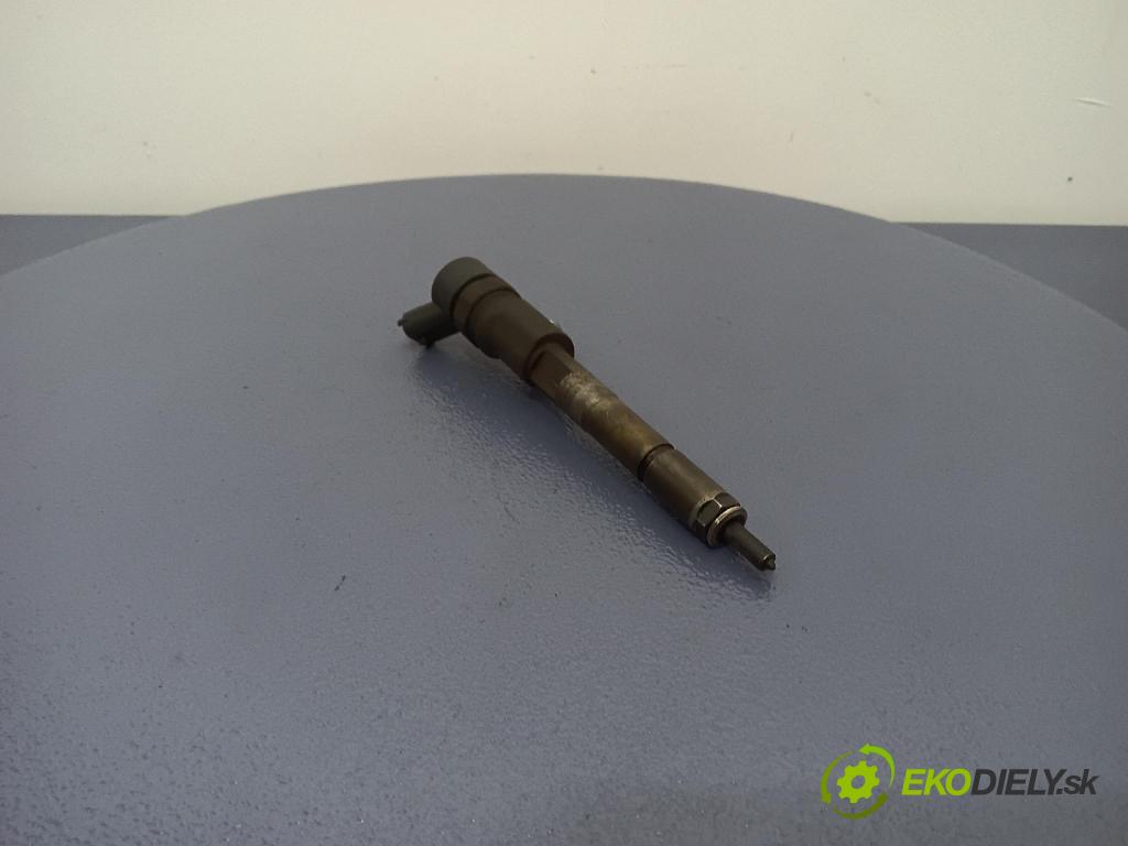 Toyota Yaris 2004 vstrek 23670-0N020