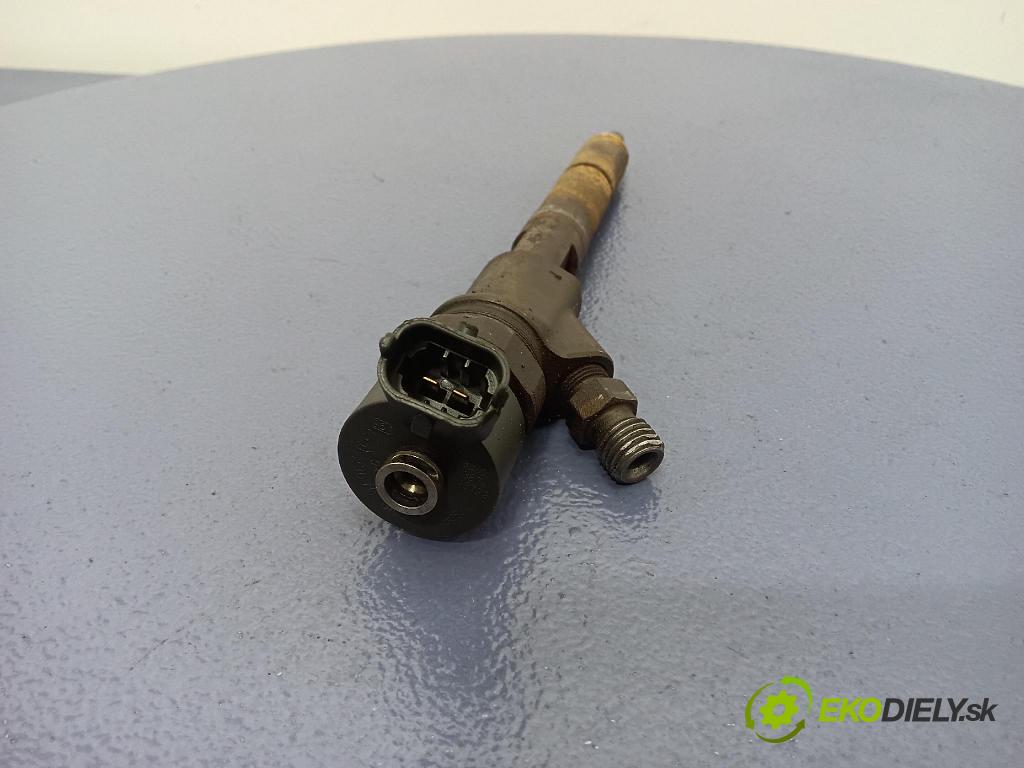 Toyota Yaris 2004 vstrek 23670-0N020