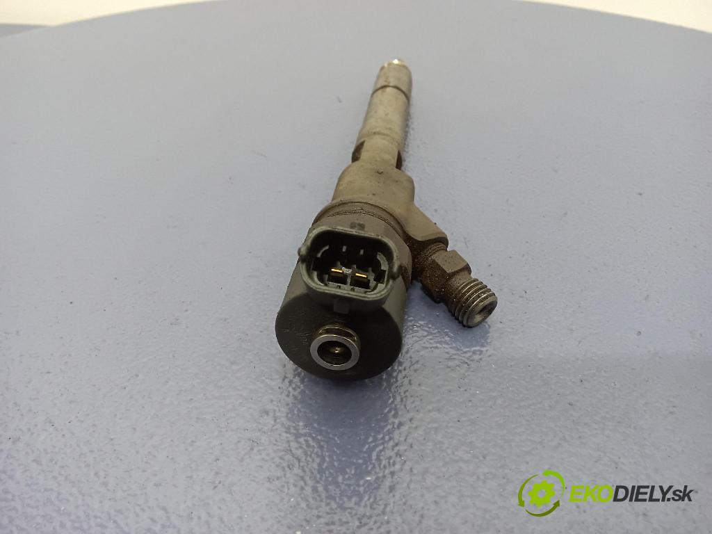 Toyota Yaris 2004 vstrek 23670-0N020
