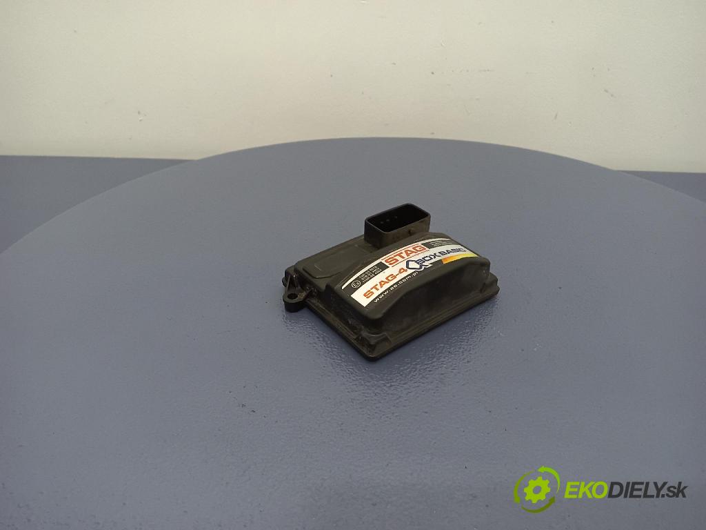 Opel Zafira 2004 riadiaca jednotka 10R-036616