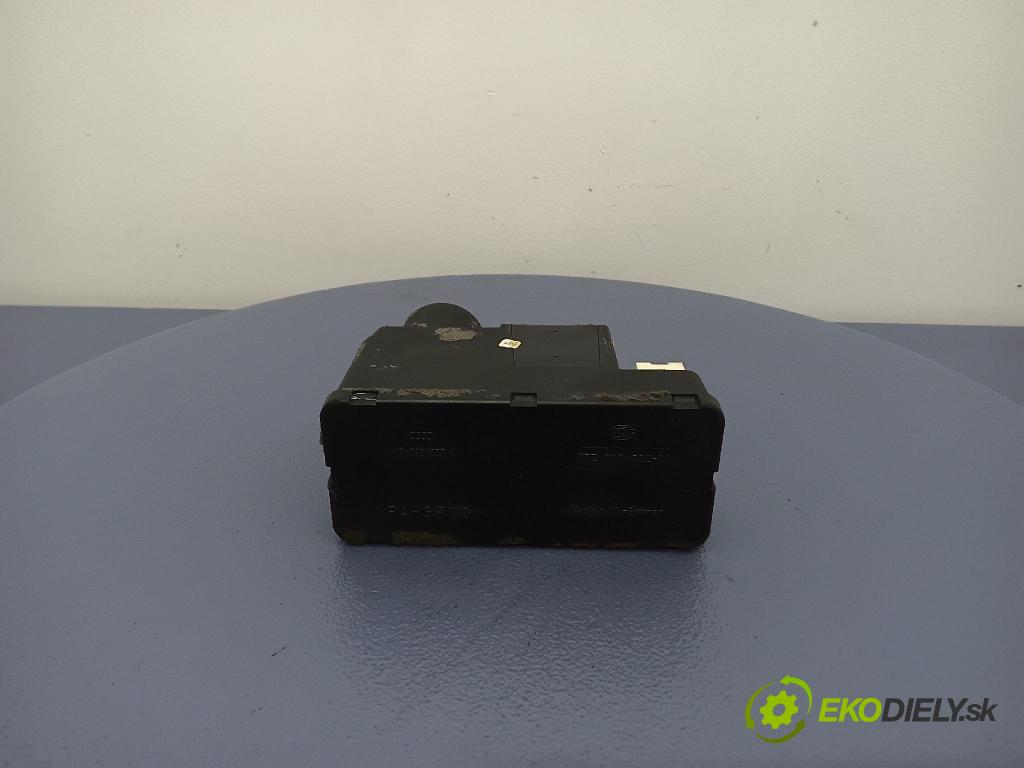 Audi A4 1996 čerpadlo Centrální Zámek 4A0862257J