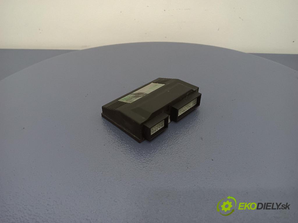 Mitsubishi Space runner 1999 riadiaca jednotka 67R014313