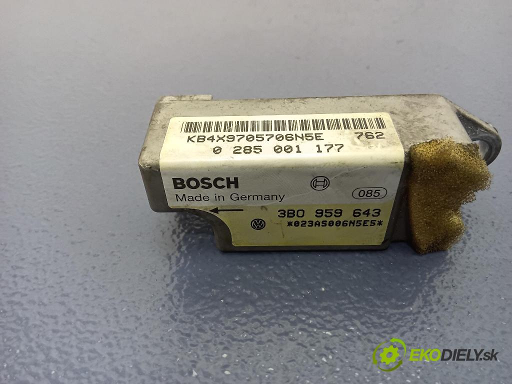 Volkswagen Passat 1997 snímač Dopady / Ochrana Chodci. 3B0959643