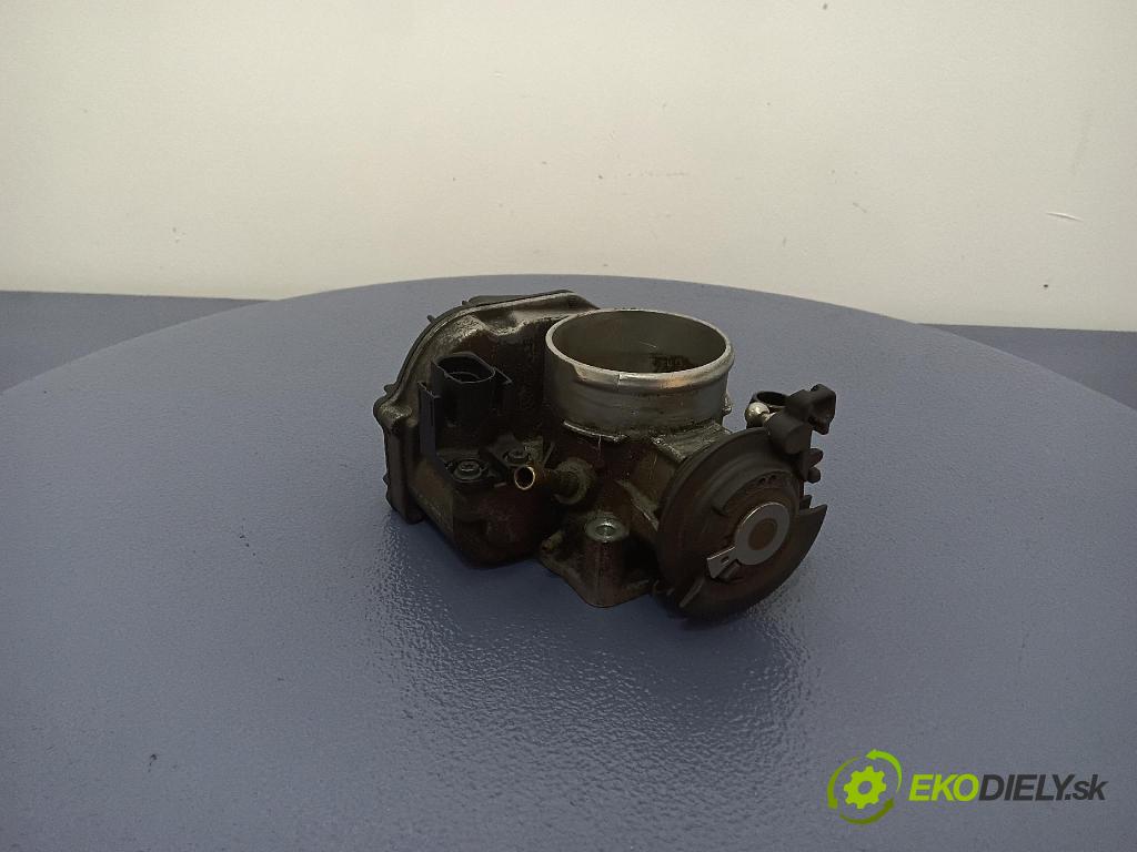 Volkswagen Passat 1997 klapka 058133063H