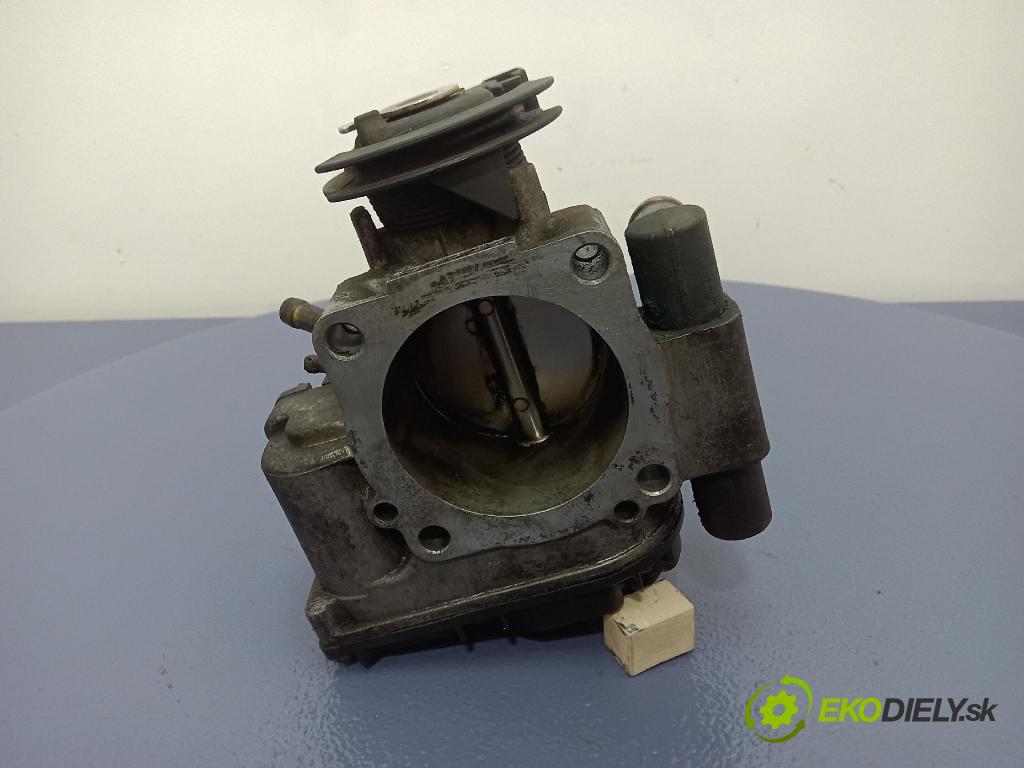 Volkswagen Passat 1997 klapka 058133063H