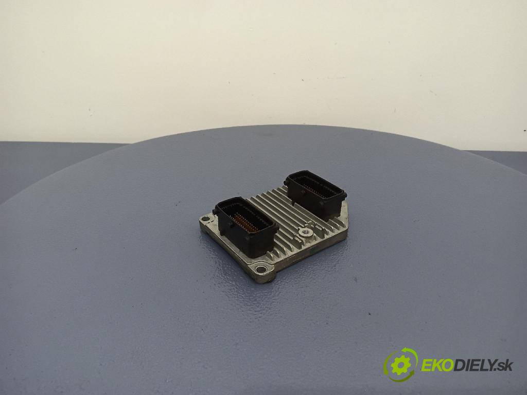 Opel Omega 2000 riadiaca jednotka Motor: 24426542