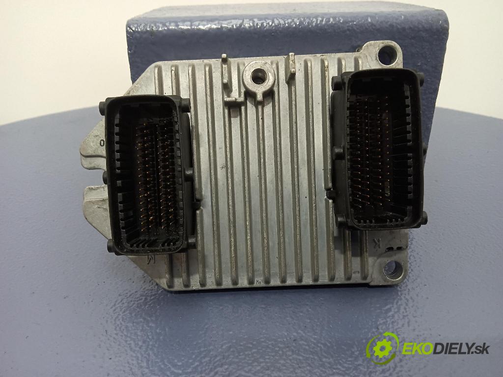 Opel Omega 2000 riadiaca jednotka Motor: 24426542