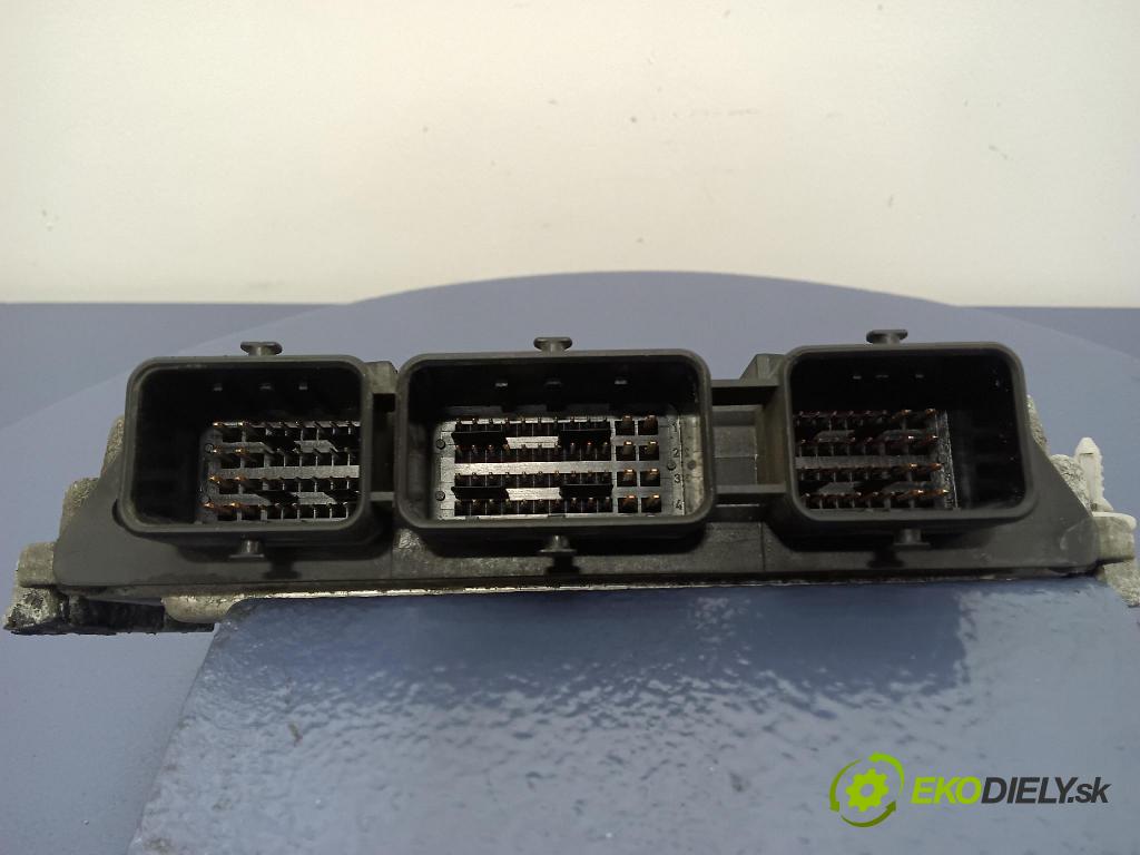 Ford C-max 2004 riadiaca jednotka Motor: 0281011263