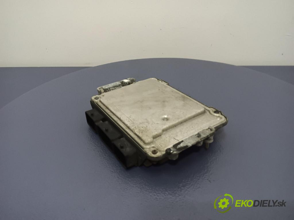 Ford C-max 2004 riadiaca jednotka Motor: 0281011263