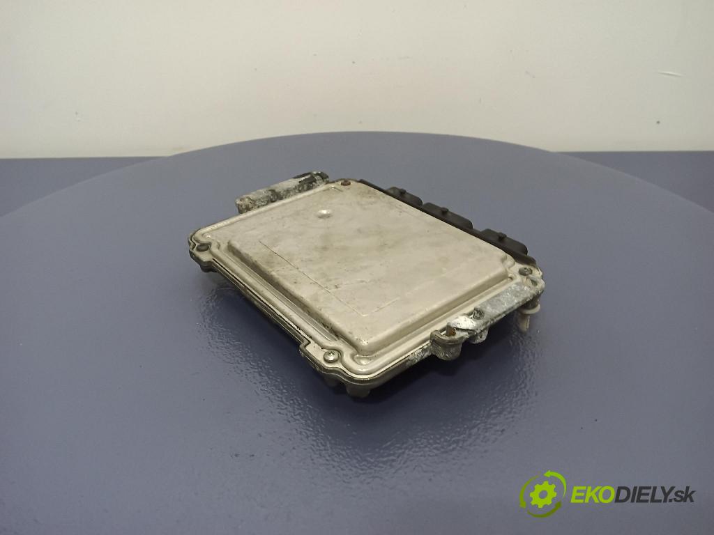 Ford C-max 2004 riadiaca jednotka Motor: 0281011263