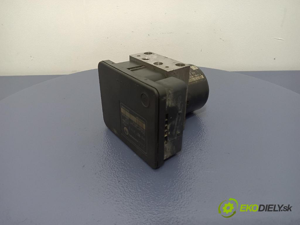 Volkswagen Touran 2004 čerpadlo ABS x 1K0907379D