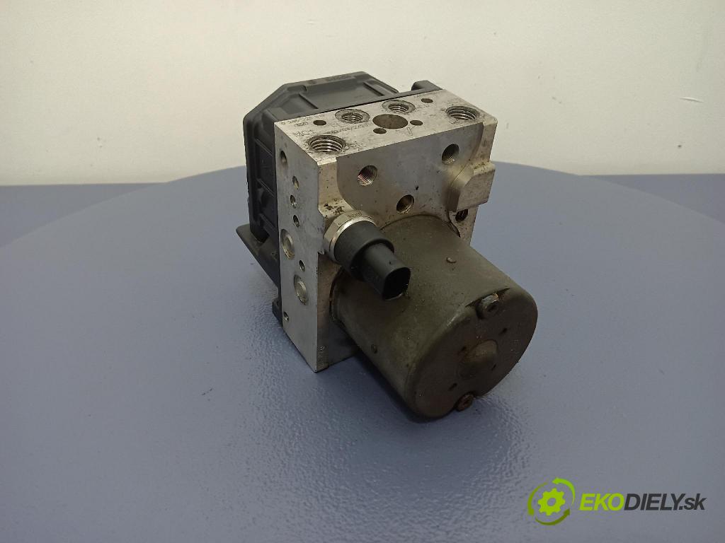 Toyota Avensis 2004 čerpadlo ABS x 44540-05033