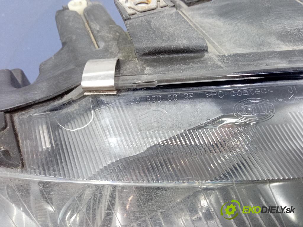 Audi A3 2000 Reflektor: v pravo: 153896-00