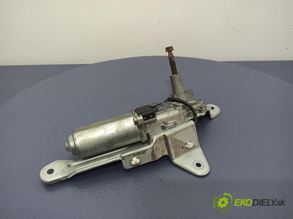 Toyota Yaris 2000 motor: Stierače: zad 159200-4053