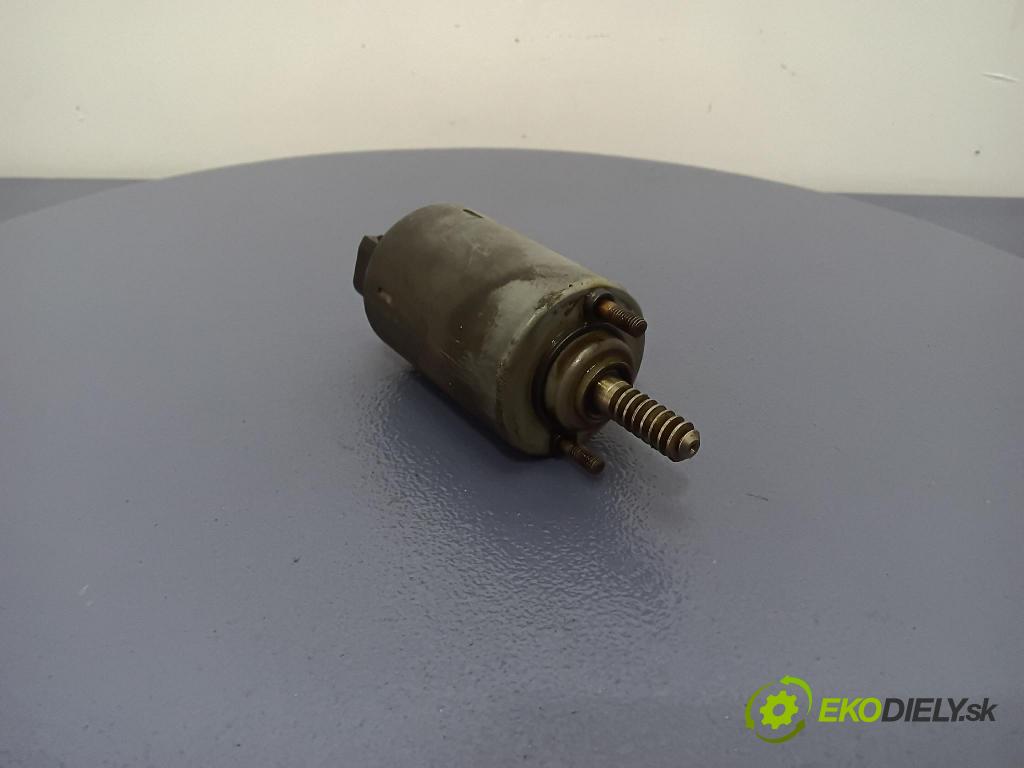 Bmw 318 2002 Napínač: Načasovanie: 750929504