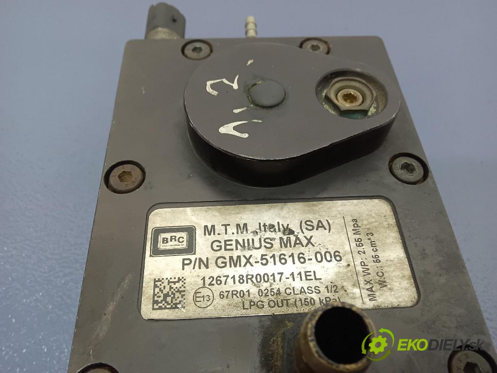 Volvo S60 2001 instalace x 67R010254