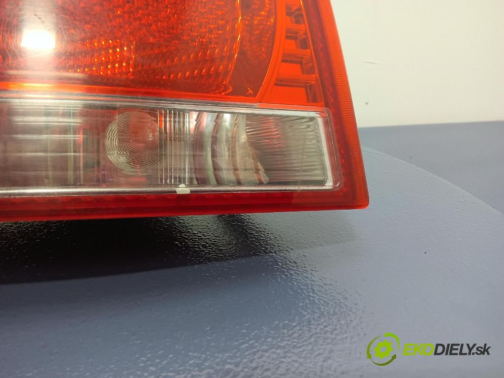 Audi A3 2004 světlo Zad: levá Mimo: 8P0945095