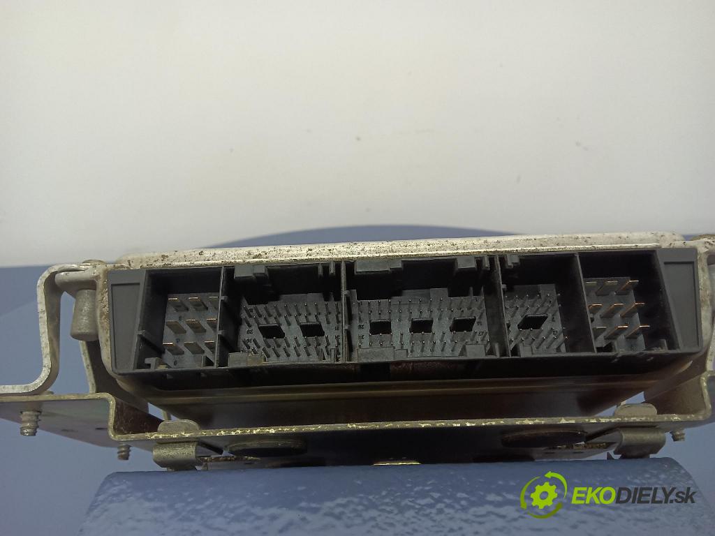 Mercedes-benz Vito 2000 riadiaca jednotka Motor: A6111530179