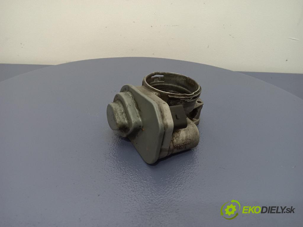 Skoda Octavia 2007 klapka 038128063G