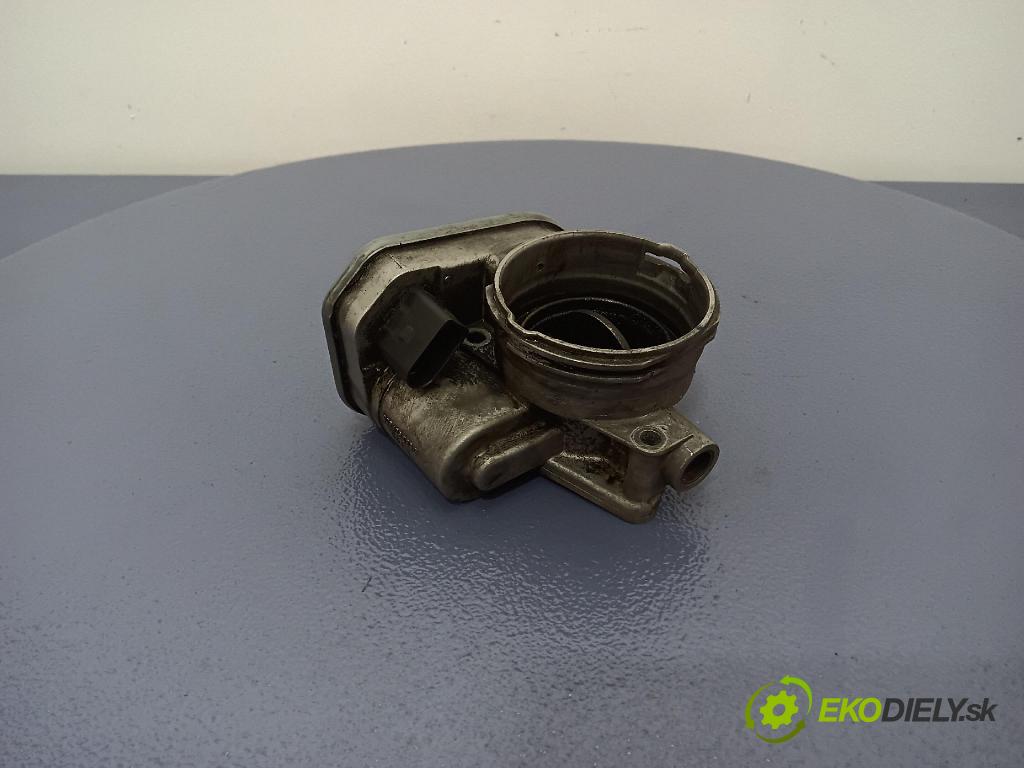Skoda Octavia 2007 klapka 038128063G