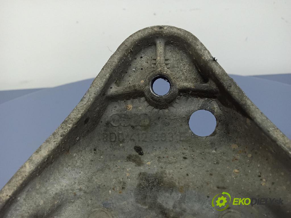 Audi A6 2000 tlumič před Lewy. 8D0412383E
