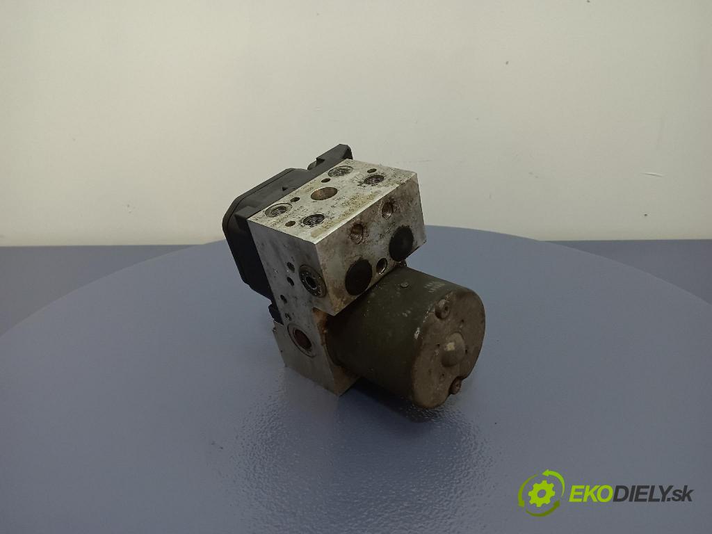 Audi A6 2000 čerpadlo ABS x 8E0614111T