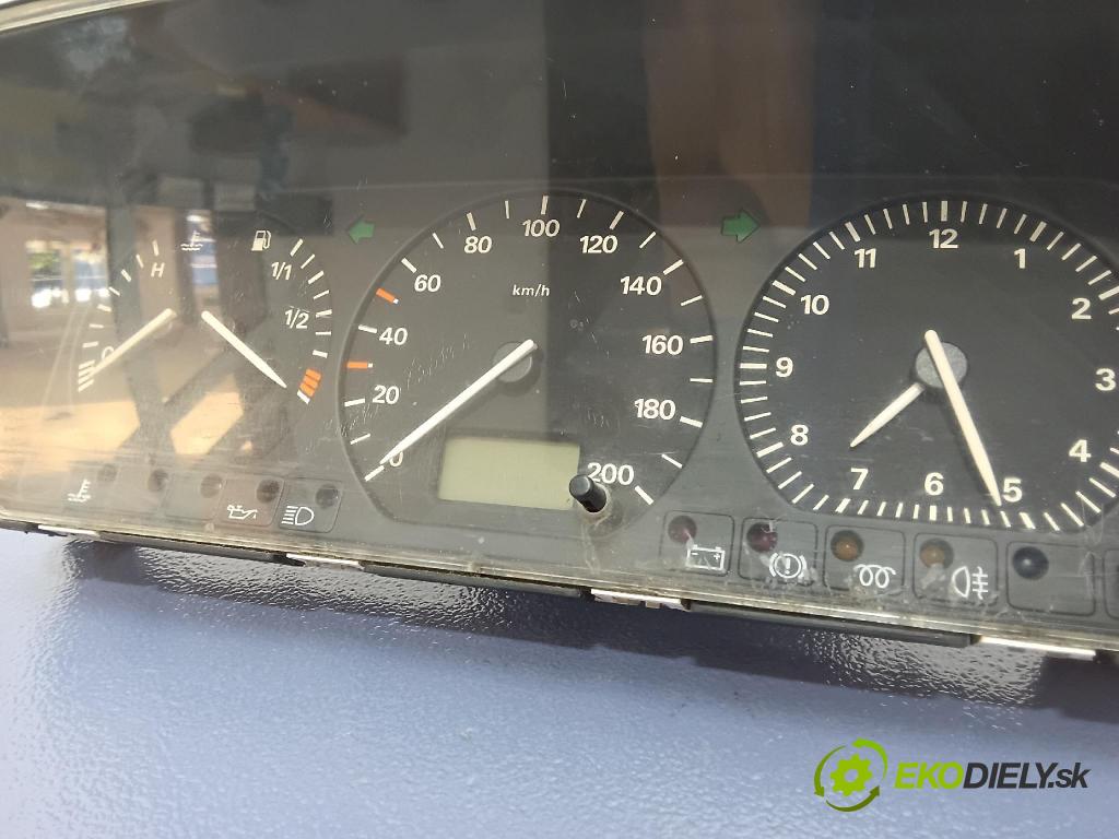 Volkswagen Transporter 1997 Přístrojová deska 7D0919850H