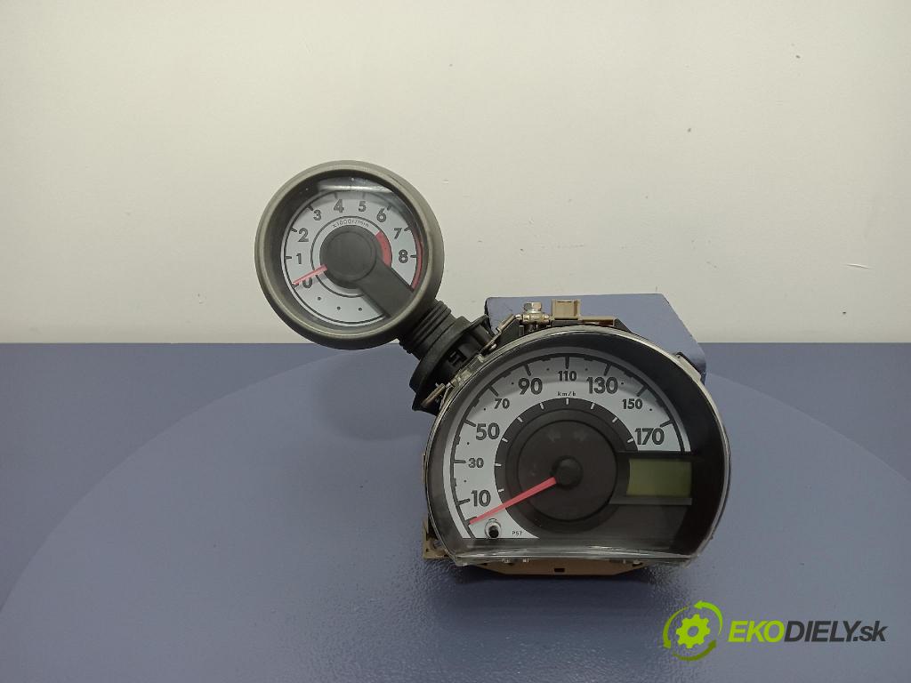 Toyota Aygo 2007 Přístrojová deska 83800-0H011-A