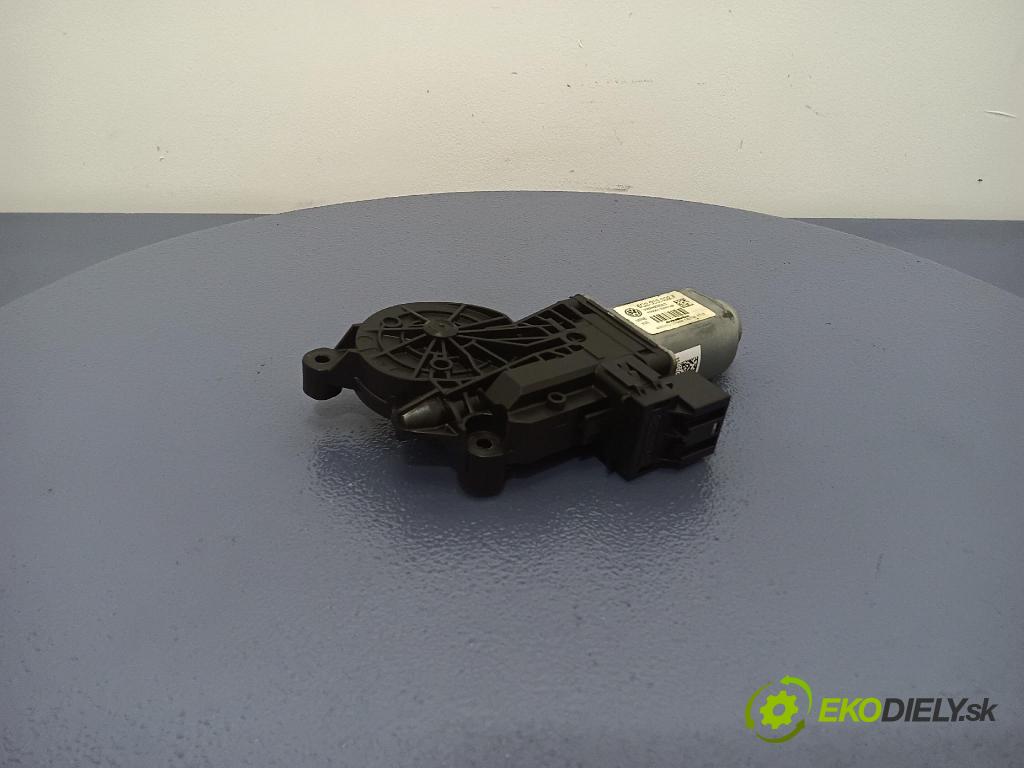 Volkswagen Polo 2009 mechanismus stahování Sklenka: před Levý: 6Q2959802F