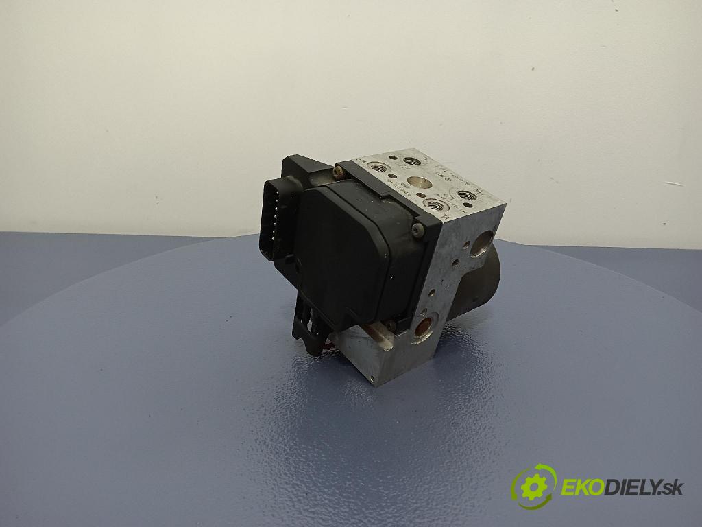Audi A4 2000 čerpadlo ABS x 8E0614111T