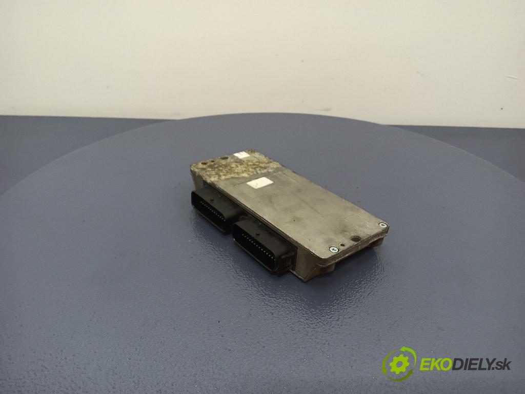 Audi A4 2000 řídící jednotka 67R-014289